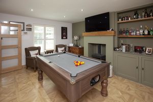 Snug/Games Room- click for photo gallery